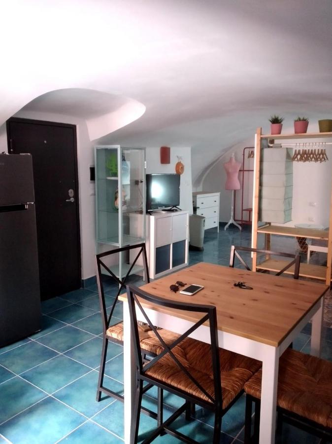 Casa Adriano Apartment Procida Ngoại thất bức ảnh