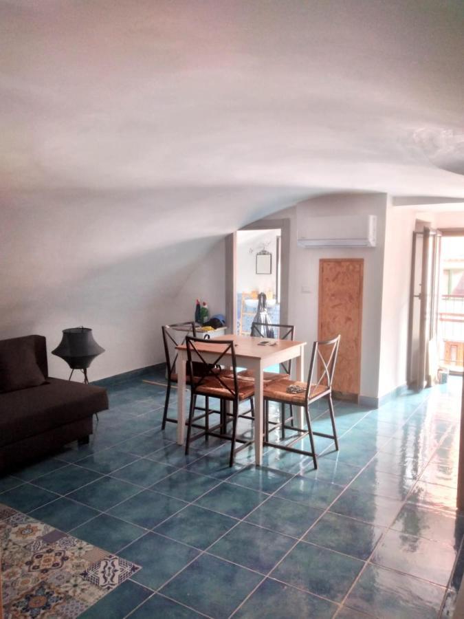 Casa Adriano Apartment Procida Ngoại thất bức ảnh