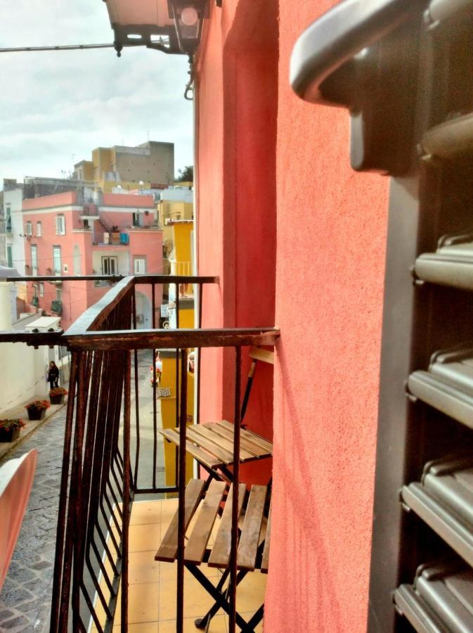 Casa Adriano Apartment Procida Ngoại thất bức ảnh