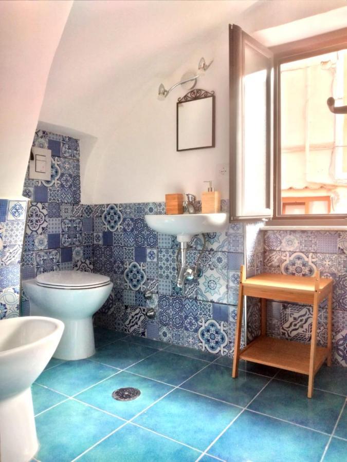 Casa Adriano Apartment Procida Ngoại thất bức ảnh